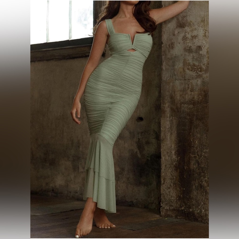 NWT Women's Sleeveless Strappy Ruched Bodycon Mermaid Fishtail Maxi Dress